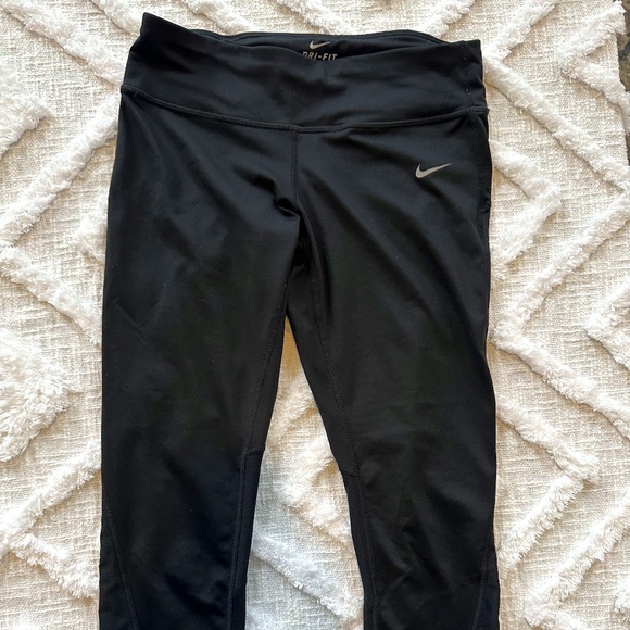 Nike Dri- Fit Workout Leggings - Picture 1 of 3